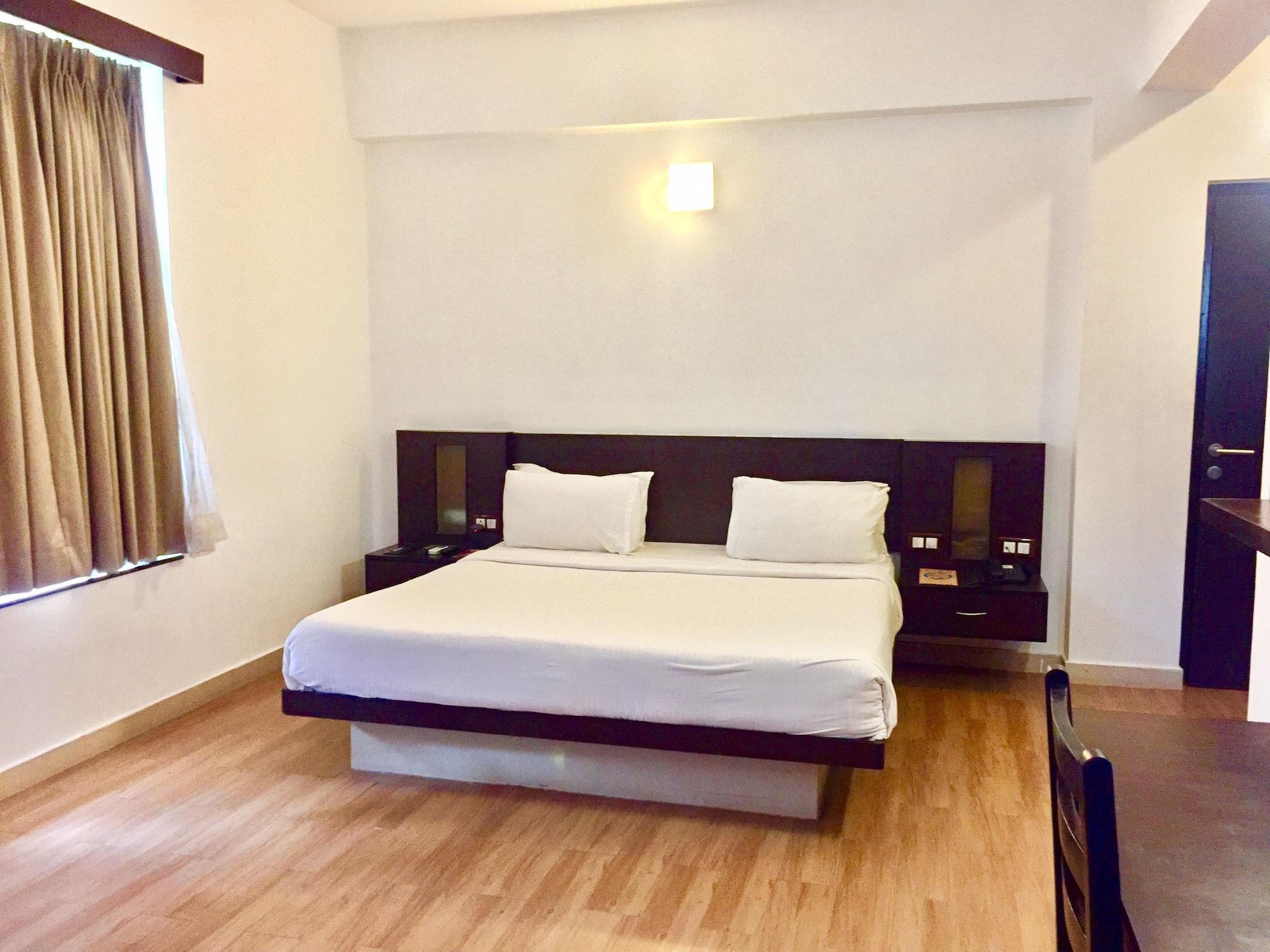 Sinq Beach Resort Calangute Exterior foto
